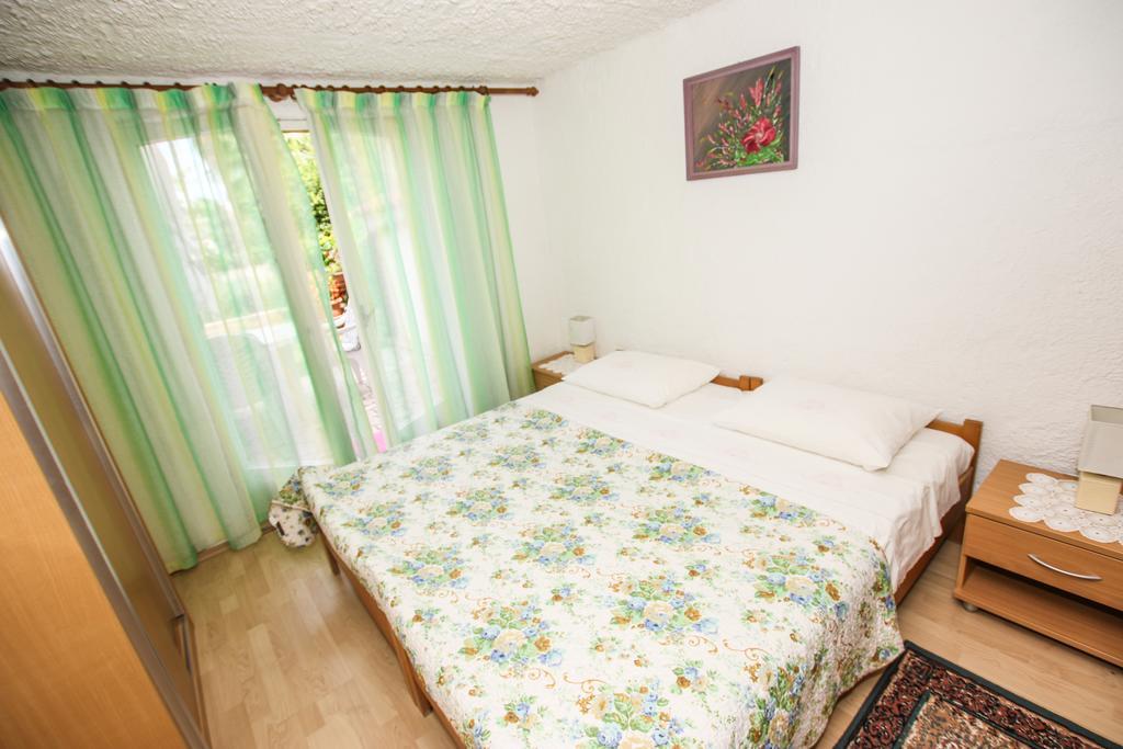 Apartment Velina *
